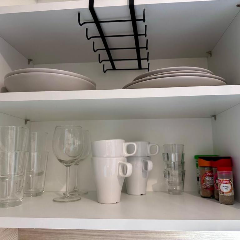 Nice studio with sleeping area, pool, parking, air conditioning - Appartement 1 Chambre - 11