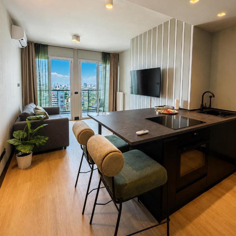 Skyline House - FREE PARKING & TERRACE - One-Bedroom Apartment - 1