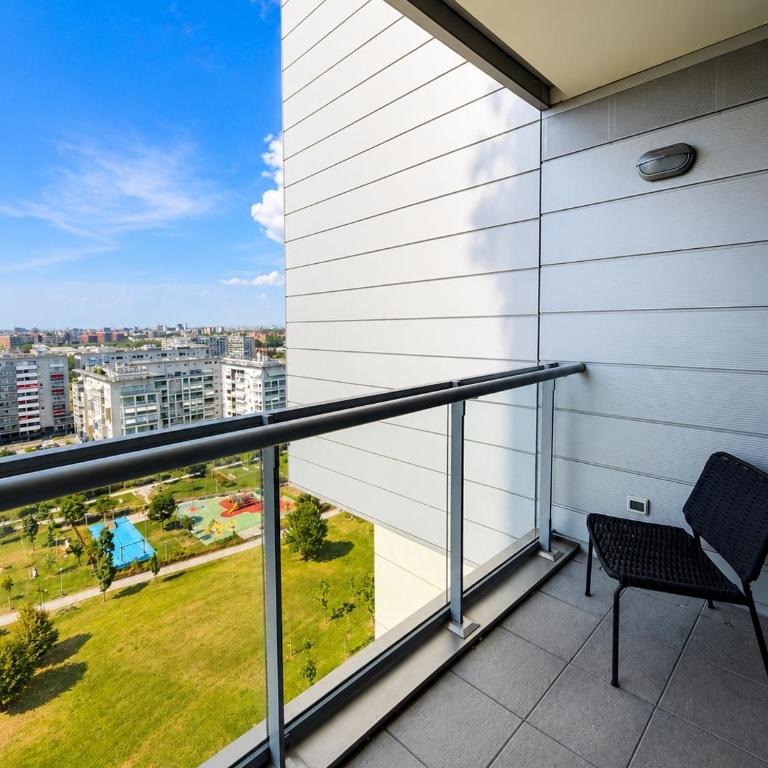 Skyline House - FREE PARKING & TERRACE - One-Bedroom Apartment - 9