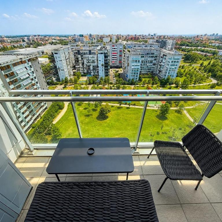 Skyline House - FREE PARKING & TERRACE - One-Bedroom Apartment - 11
