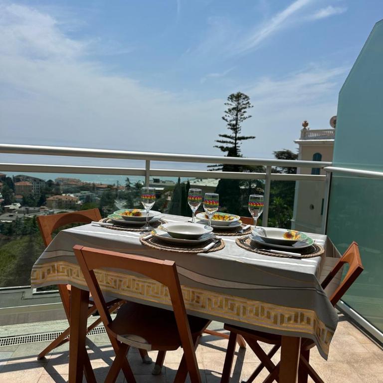 Casa del Sole - relax, vista mare, garage gratis a soli 5 min dal centro di Sanremo - Appartamento con 1 Camera da Letto e Terrazza - 2