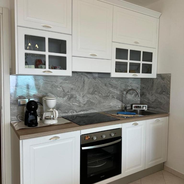 Casa del Sole - relax, vista mare, garage gratis a soli 5 min dal centro di Sanremo - Appartamento con 1 Camera da Letto e Terrazza - 6
