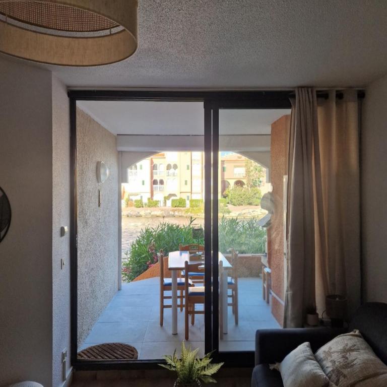 F2 avec terrasse et vue lagune RDC Cap Coudalère - Apartamento de 1 dormitorio con vistas al lago - 11