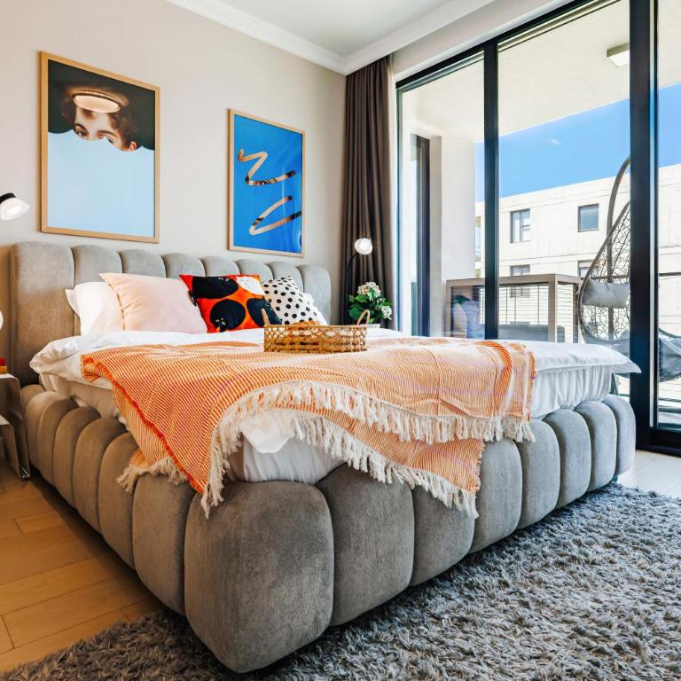 WF Waterfront Pearl wTerrace, Parking & Foosball - Three-Bedroom Premium Apartment with Balcony - 3
