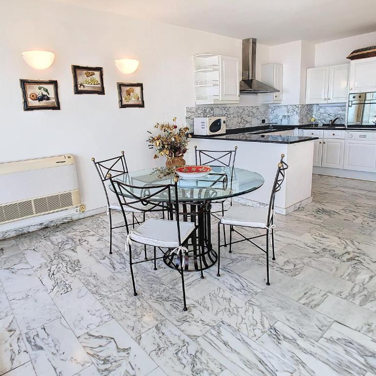 Sea view 2 bdr 2 baths central 312 ac - Appartement 2 Chambres - 5