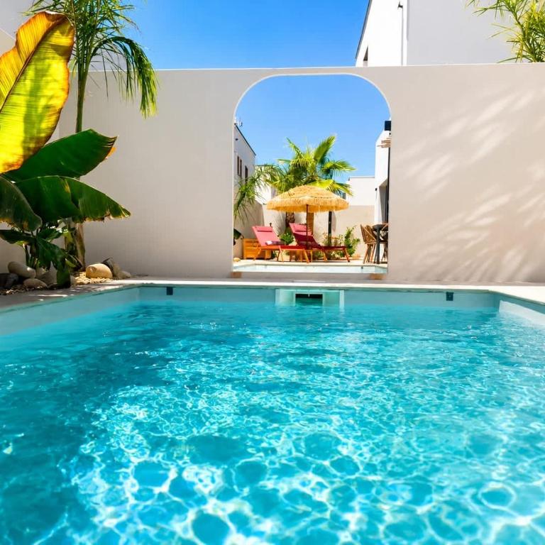 La Dolce Villa Villa 5 étoiles, piscine privée chauffée, 700 m de la plage - Villa - 4