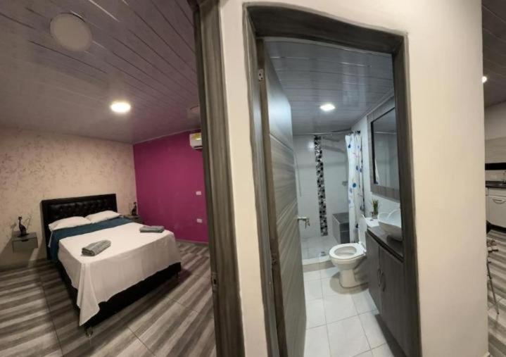 Apartaestudio con Aire Acondicionado - Apartamento de 1 dormitorio - 7