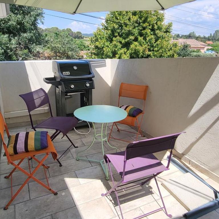 Appartement type loft au coeur de la campagne provençale - Apartamento de 2 dormitorios - 13