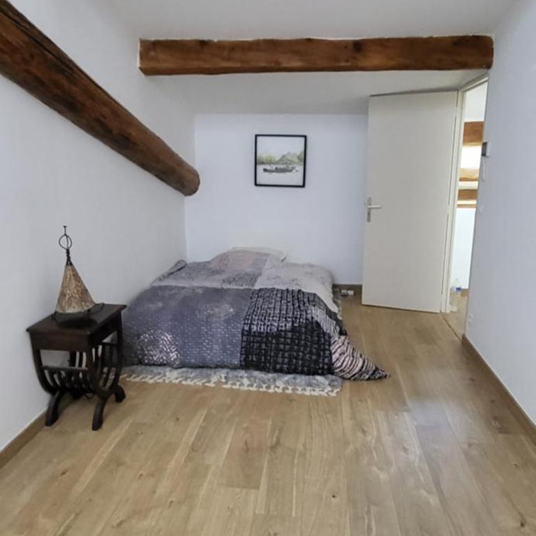 Appartement type loft au coeur de la campagne provençale - Apartamento de 2 dormitorios - 14