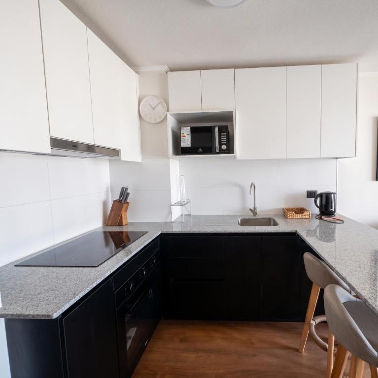 Cercano al Estadio Nacional I 2D1B I Ñuñoa - Two-Bedroom Apartment - 8