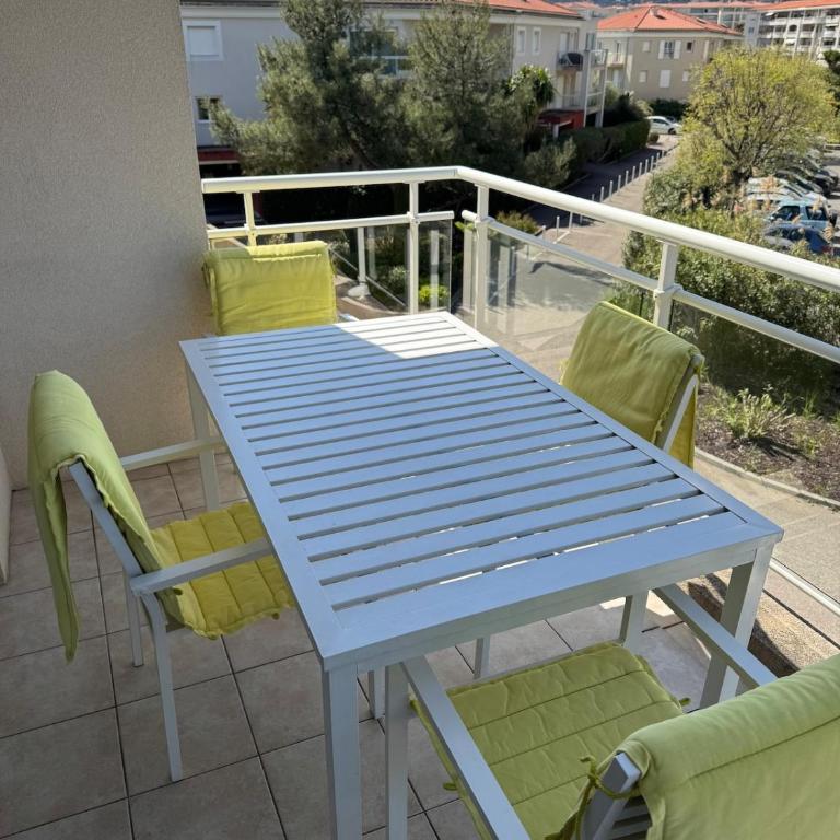 Apartment near the beach and pool - Appartement 1 Chambre - 12