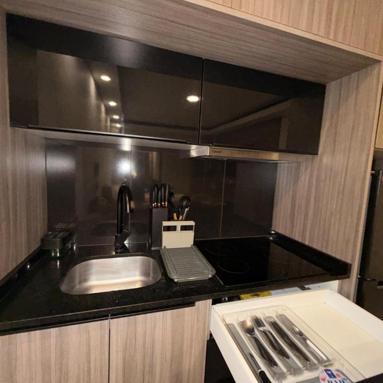 Modern studio apartment in a luxury building - One-Bedroom Apartment - 23