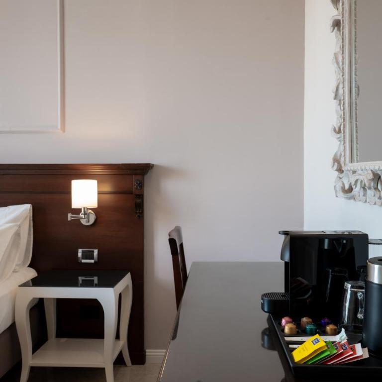 Ad Maiora Elegant Rooms - Deluxe Doppelzimmer mit Balkon - 16