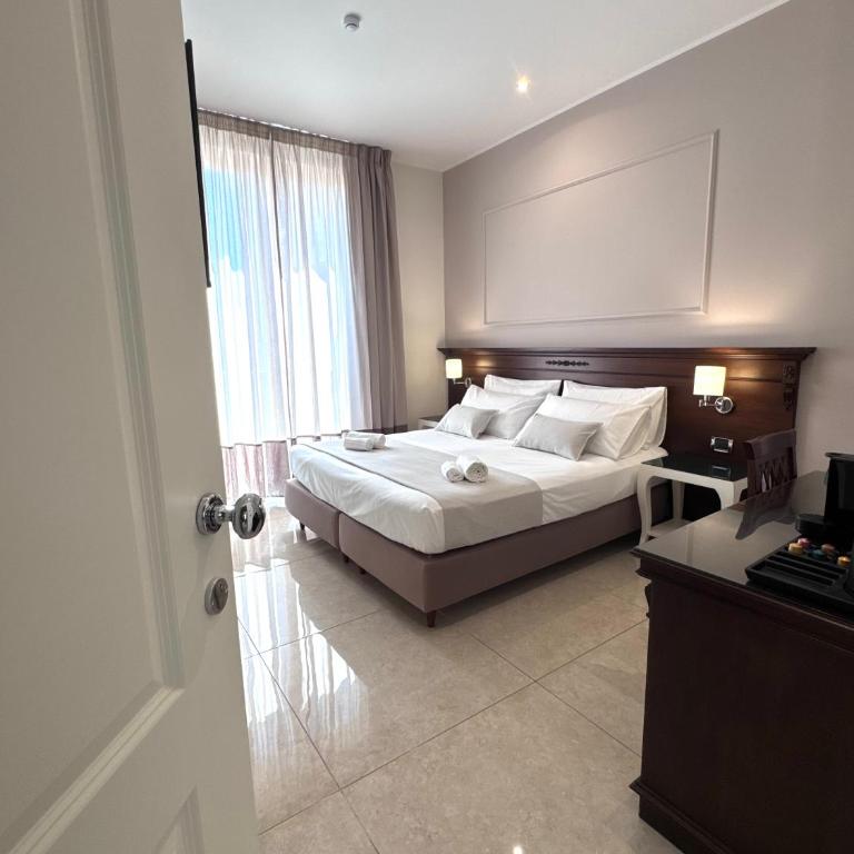 Ad Maiora Elegant Rooms - Deluxe Doppelzimmer mit Balkon - 10