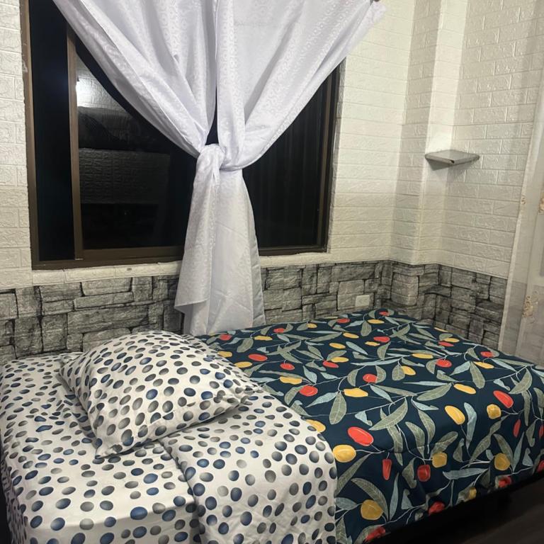 Alojamiento con parqueadero agua caliente y cocina completa - Apartamento de 3 dormitorios - 3