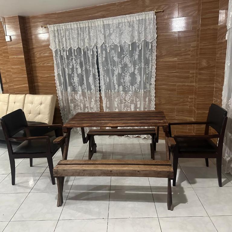 Alojamiento con parqueadero agua caliente y cocina completa - Apartamento de 3 dormitorios - 16