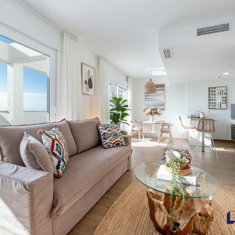 2BR Modern Seaviews w Pool and Gym - Appartamento - 3