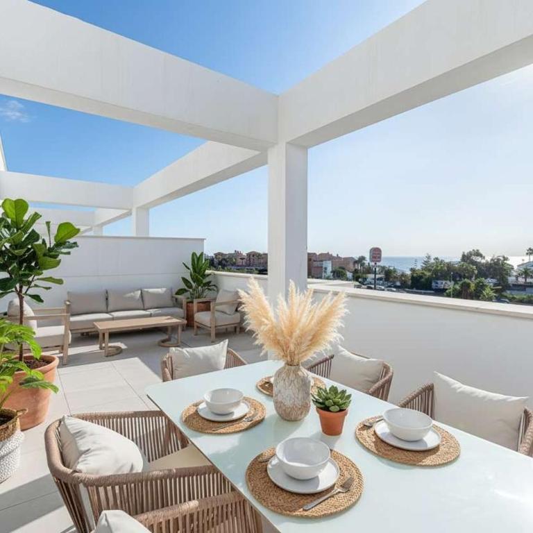 2BR Modern Seaviews w Pool and Gym - Appartamento - 4
