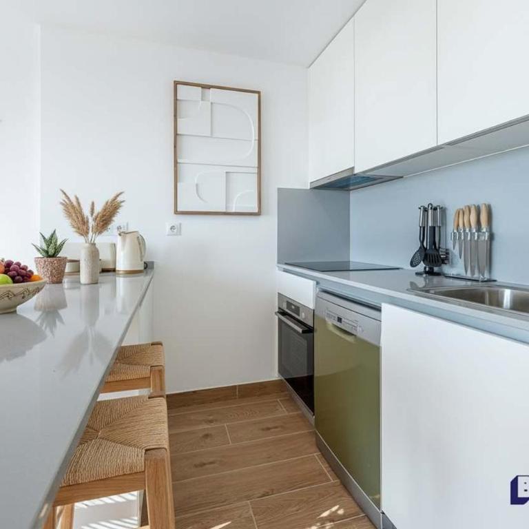 2BR Modern Seaviews w Pool and Gym - Appartamento - 21