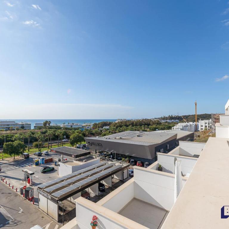 2BR Modern Seaviews w Pool and Gym - Appartamento - 28