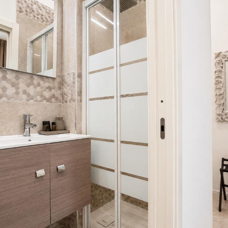 Ad Maiora Elegant Rooms - Doppelzimmer mit Balkon - 14