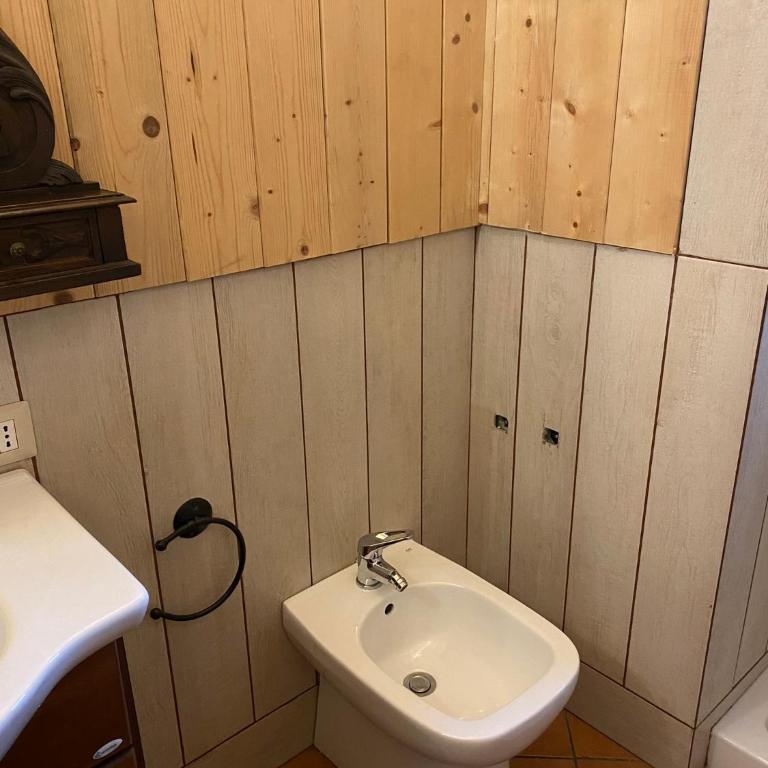 Viale del re 33 - Casa con 2 Camere da Letto - 30