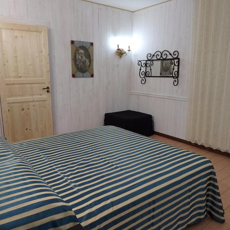 Viale del re 33 - Casa con 2 Camere da Letto - 49