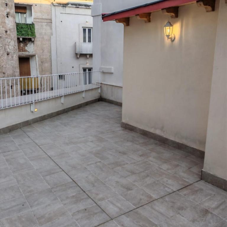 Paisiello's rooms double with bathroom - One-Bedroom Apartment - 11