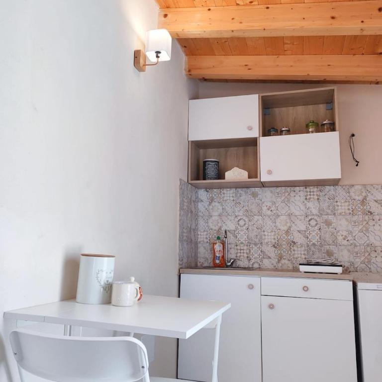 Paisiello's rooms double with bathroom - One-Bedroom Apartment - 19