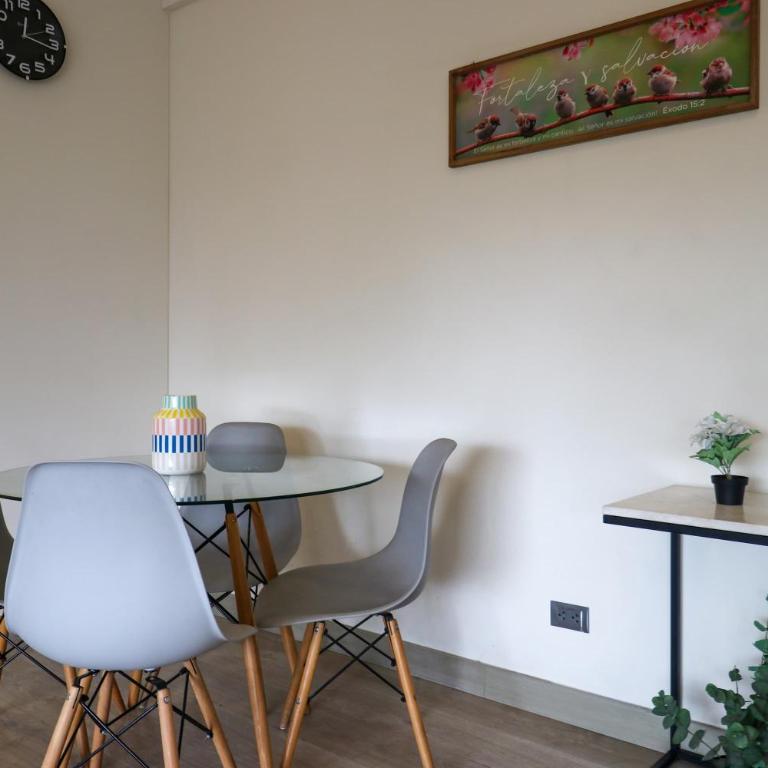 Wonderful 3BR at Miraflores - Three-Bedroom Apartment - 13