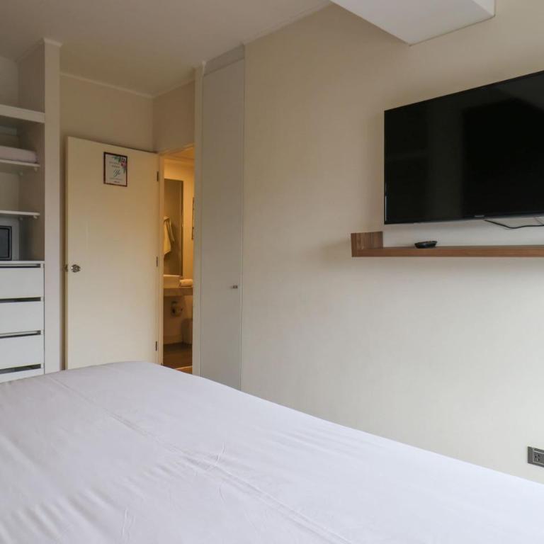 Wonderful 3BR at Miraflores - Three-Bedroom Apartment - 25