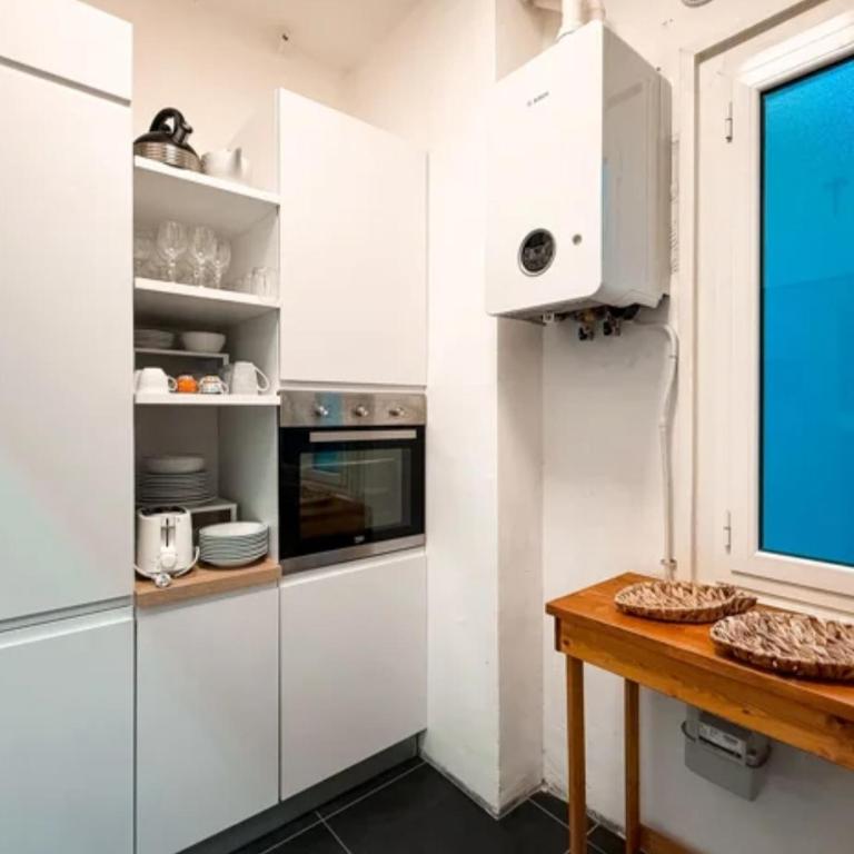 FRONTE del PORTO - Appartamento con 2 Camere da Letto - 6