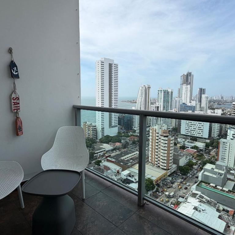 Infinitum - Spectacular sea view 25th floor apt - Apartment - 36
