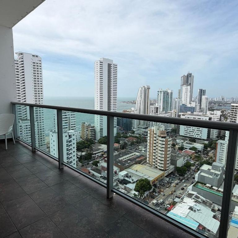 Infinitum - Spectacular sea view 25th floor apt - Apartment - 37