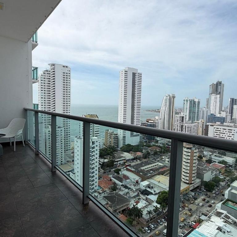 Infinitum - Spectacular sea view 25th floor apt - Apartment - 38