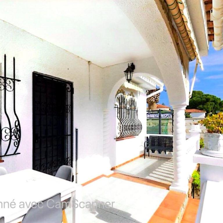 Villa familiale piscine privée et jardin à 1 kilometre de la plage Clim barbecue wifi - Haus mit 4 Schlafzimmern - 4