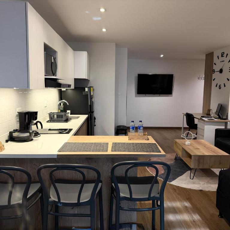 Acogedor Apto a pasos del metro de Medellín zona centro - One-Bedroom Apartment with View - 16