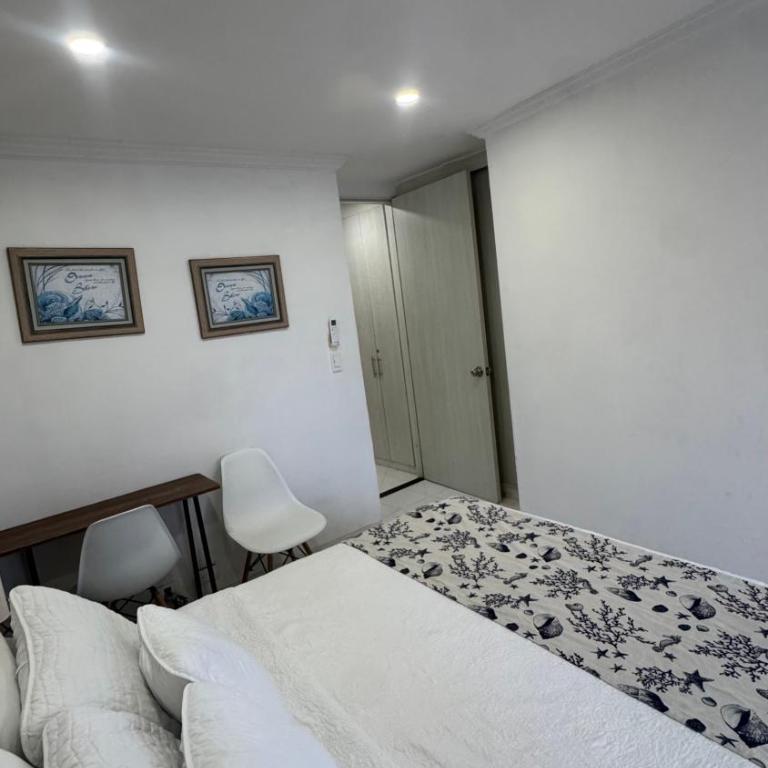Playa Mar Apt with pool, views and beach access - Two-Bedroom Apartment - 6