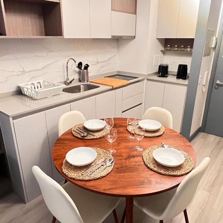Departamento nuevo en barrio céntrico y tranquilo - One-Bedroom Apartment - 2