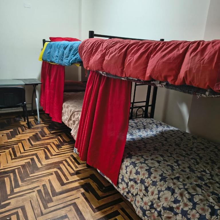 Casita de Lulu - Bunk Bed in Male Dormitory Room - 4