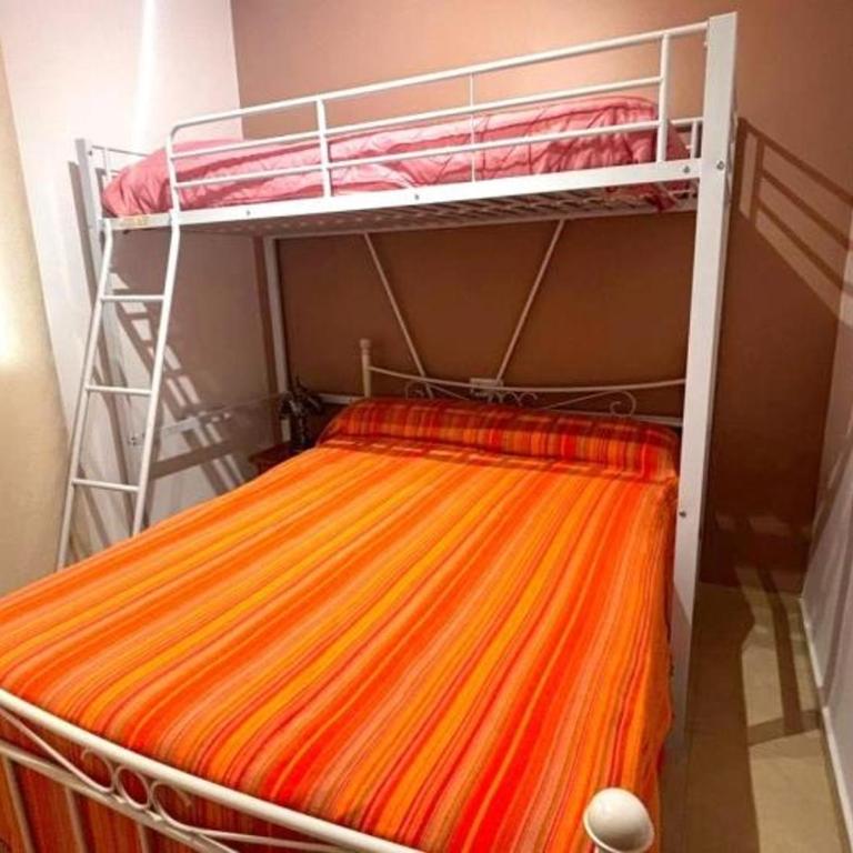 Apartamento céntrico en Empuriabrava, a 300m de la playa, cerca de tiendas y restaurantes - HISP-312-67 - Apartamento - 6