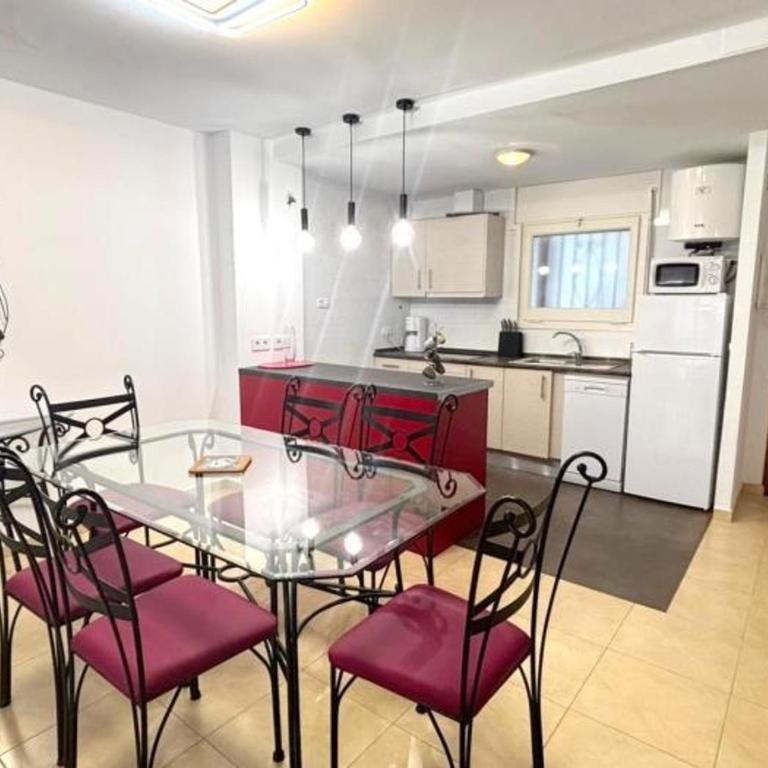 Apartamento céntrico en Empuriabrava, a 300m de la playa, cerca de tiendas y restaurantes - HISP-312-67 - Apartamento - 14