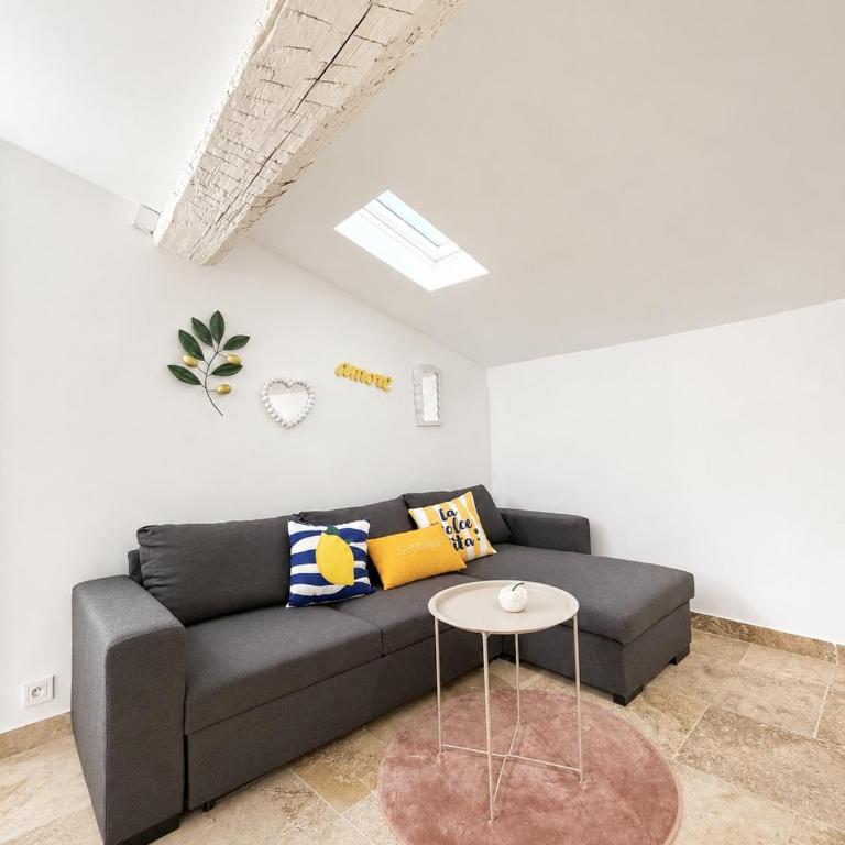 APPARTEMENT N7 INTRA MUROS T2 - CLIMATISATION- WiFi - Palais des Papes - Apartment mit 2 Schlafzimmern - 1