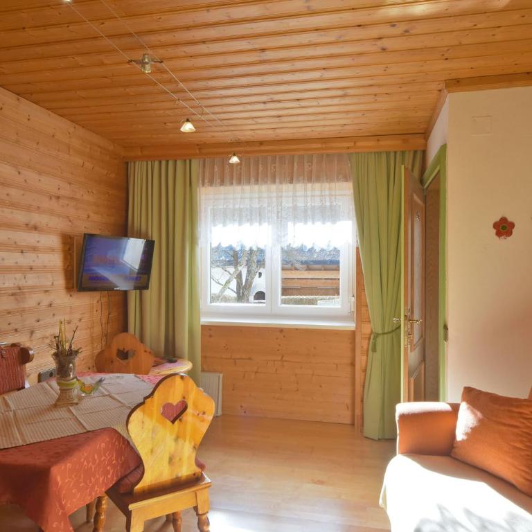 Haus Hasslacher - One-Bedroom Apartment - 8