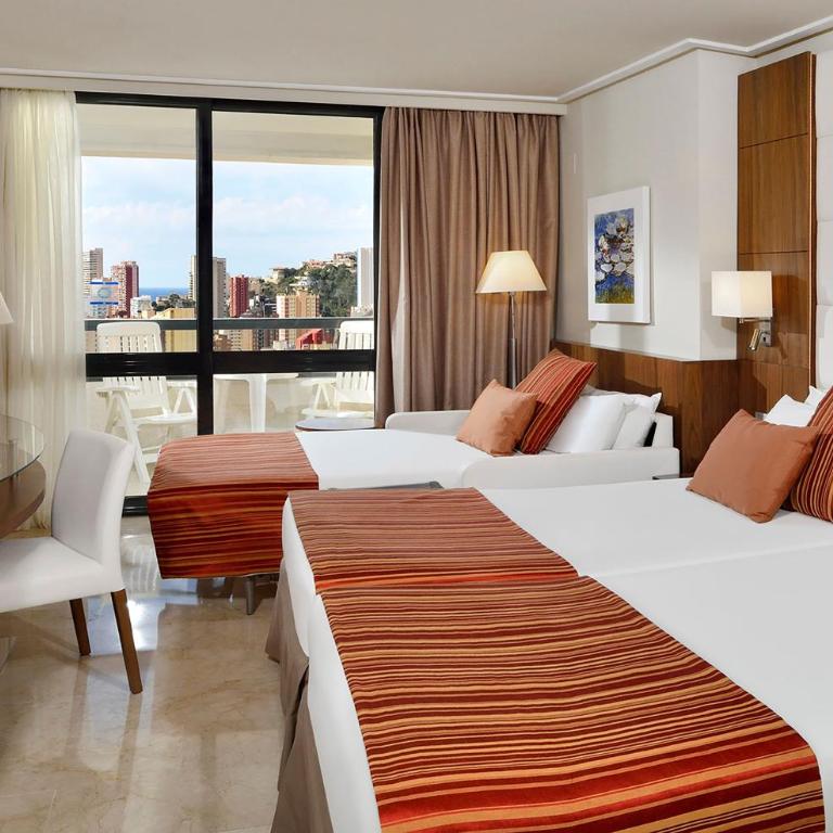 Meliá Benidorm - Family Room (2 Adults + 2 Children) - 2