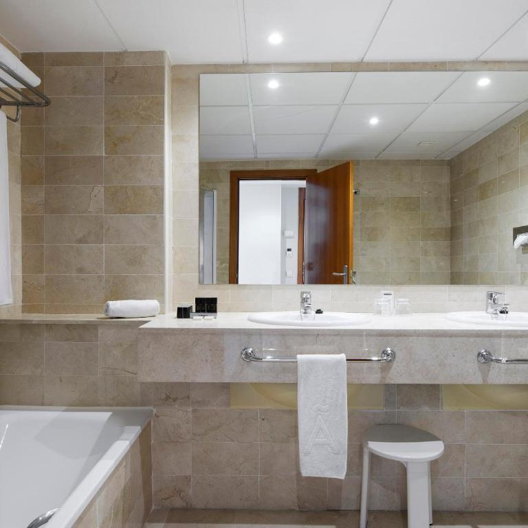 Meliá Benidorm - Double or Twin Room - 4