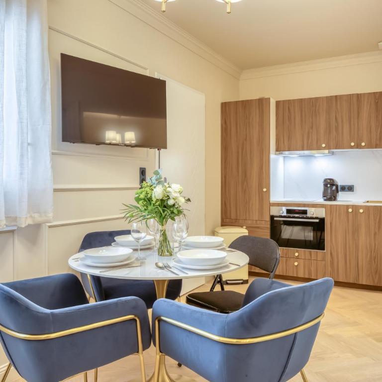 Studios - Appartements Le Médicis - Deluxe Double Studio - 2