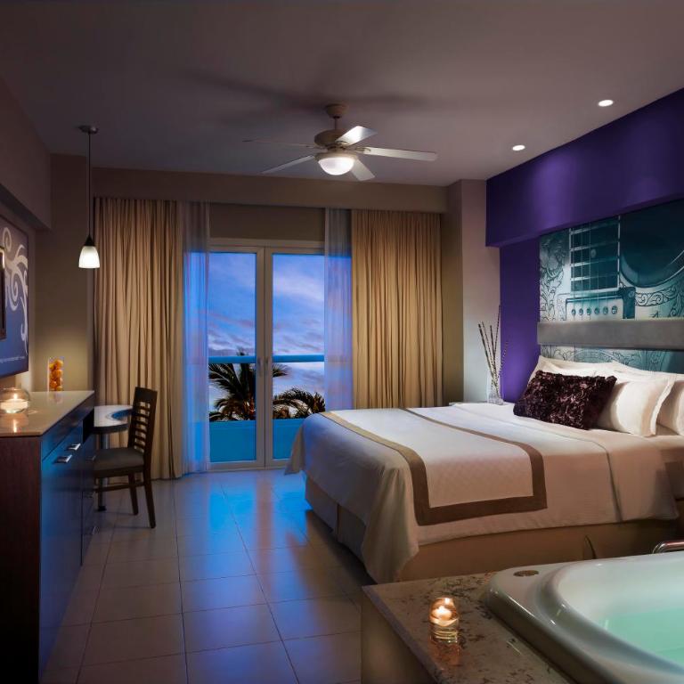 Hard Rock Hotel Vallarta All Inclusive - Habitación Deluxe con 2 camas dobles y vistas a la piscina - 2
