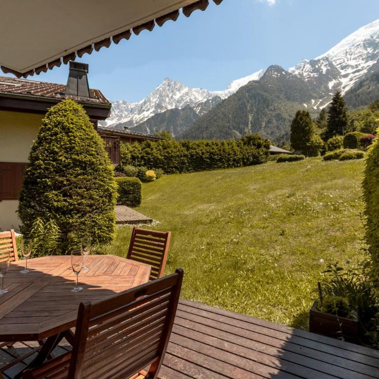 Les Grandes Jorasses 3 - Jardin - Vue massif Mont Blanc - Appartement avec Vue sur la Montagne - 1