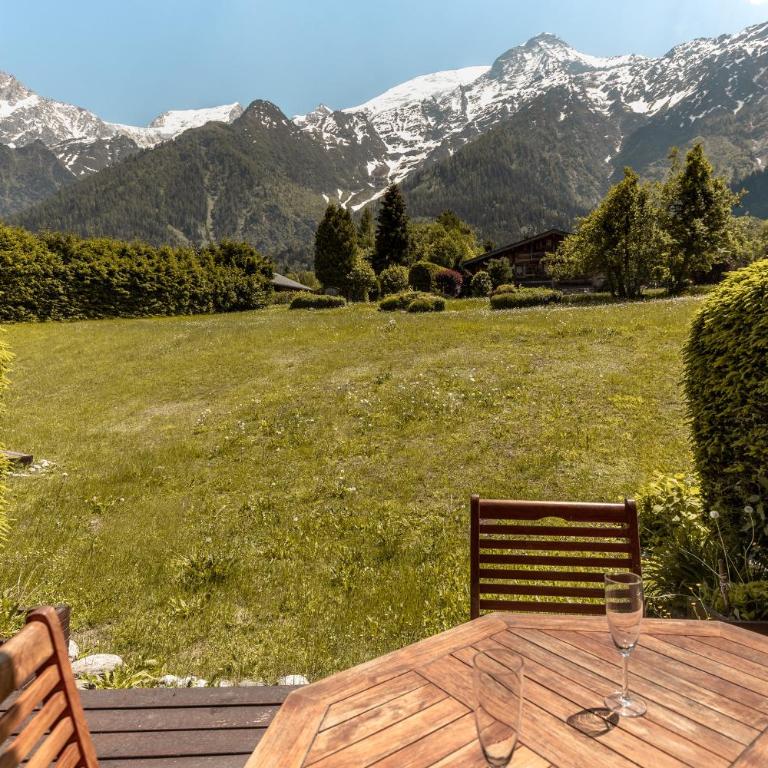 Les Grandes Jorasses 3 - Jardin - Vue massif Mont Blanc - Appartement avec Vue sur la Montagne - 13